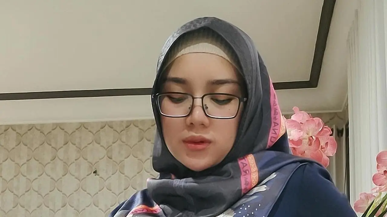 3 Tahun Menanti, Ini 7 Potret Bebi Silvana Istri Opick saat Pamer Baby Bump
