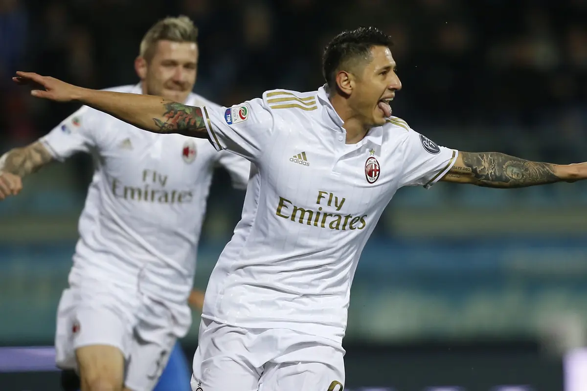 Striker Gianluca Lapadula berjanji membawa AC Milan kembali ke Eropa. 