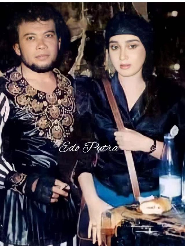 7 Potret Ricca Rachim, Istri Rhoma Irama yang Jarang tersorot dan Awet Muda