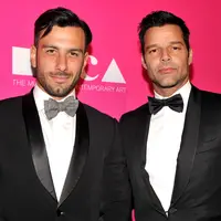 Ricky Martin dan Jwan Yosef. (John Sciulli / GETTY IMAGES NORTH AMERICA / AFP)