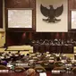Suasana Rapat Paripurna DPD di Jakarta, Jumat (5/10). BPK menyerahkan Ikhtisar Hasil Pemeriksaan Semester (IHPS) I BPK kepada DPD yang merupakan suatu kewajiban dan dalam Pasal 18 UU Nomor 15 Tahun 2014. (Liputan6.com/JohanTallo)
