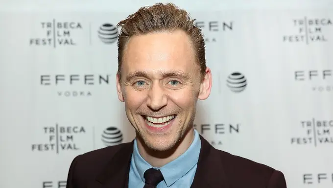 Tom Hiddleston mengatakan dirinya tak menyesal telah berkorban untuk Taylor Swift. (Foto: AFP)