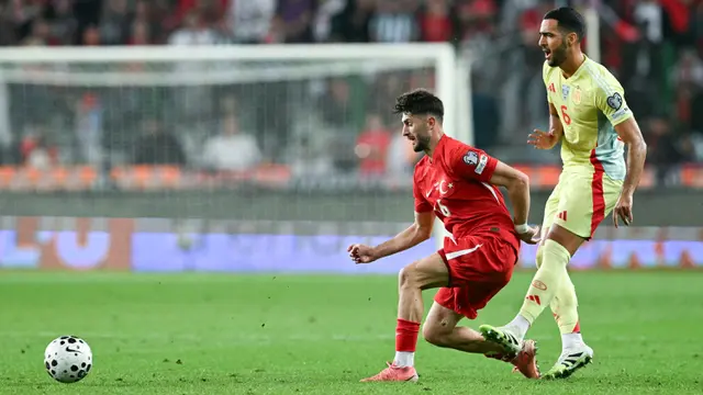 Foto: Penampilan Apik Mikel Merino saat Spanyol Berpesta di Markas Turki dalam Kualifikasi Piala Dunia 2026