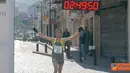 Citizen6, Lebanon: Prajurit Indobatt, Praka Yusriadin, menang lomba marathon dan menempati posisi ketiga dan berhak mendapatkan tropi, medali perunggu serta uang pembinaan sebesar $500. (Pengirim: Badarudin Bakri Badar)