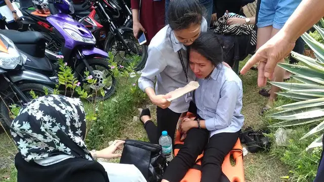 Gempa Guncang Filipina Selatan, Karyawan Panik Berhamburan Keluar Gedung