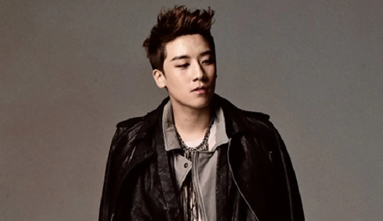 Seungri BigBang pernah mengencani seorang gadis selama satu tahun. Akan tetapi ternyata gadis itu tak menganggapnya seperti pacar. (Foto: soompi.com)