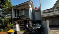 KPK Geledah Rumah Suami Fadia Arafiq