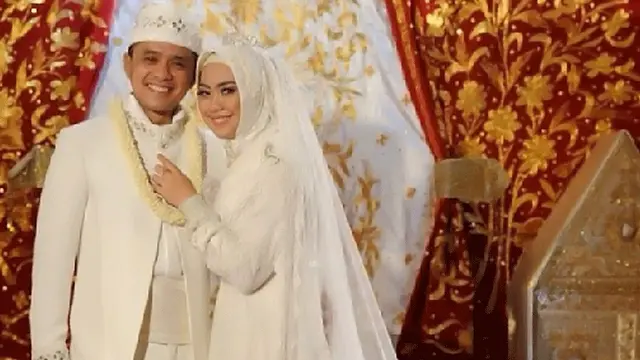 Oki Setiana Dewi