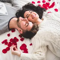 ilustrasi pasangan menikah/photo created by freepik - www.freepik.com