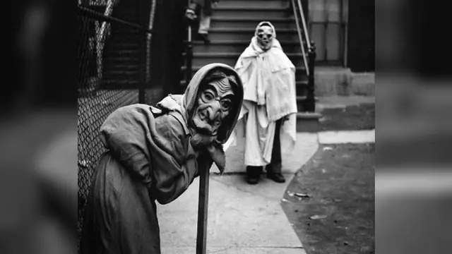 10 Kostum Halloween Kuno Paling Menyeramkan