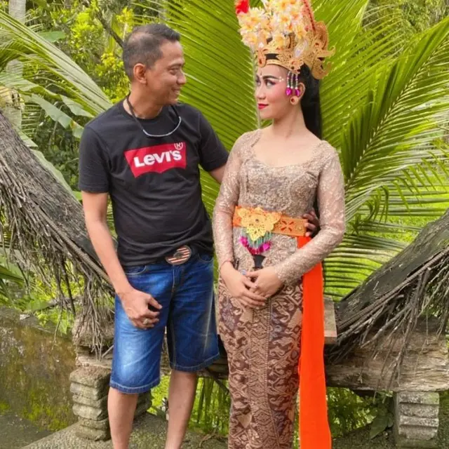 6 Potret Mayang Pakai Baju Adat Bali, Parasnya Jadi Sorotan