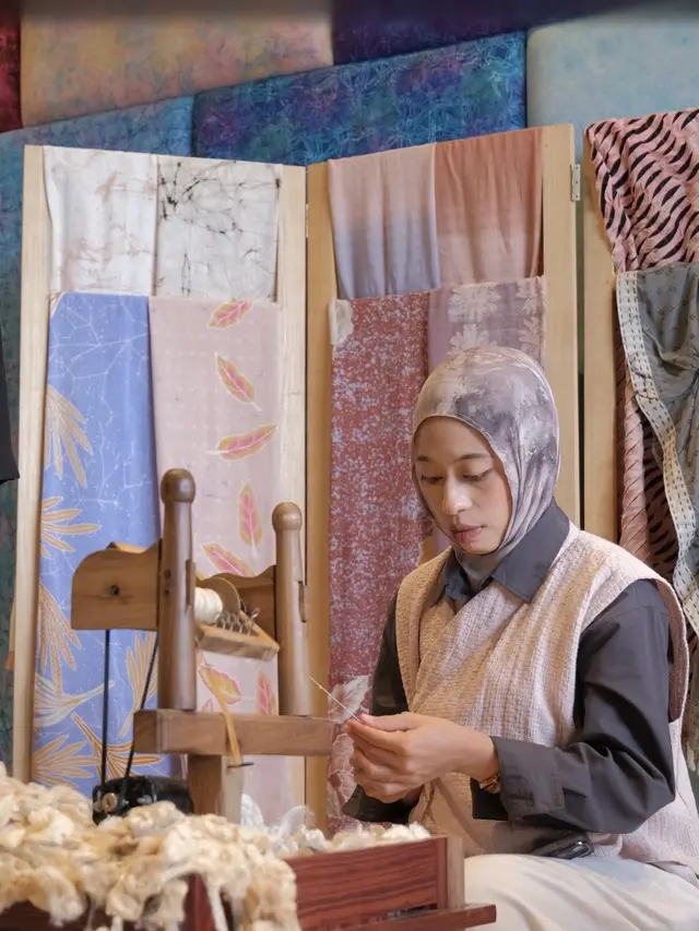 AUID Silk Connect Hub Buka Peluang Kerja Sama Industri Sutra Indonesia dan Australia