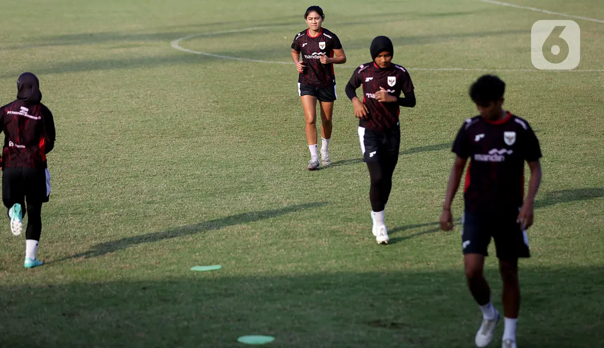 Beberapa pemain belum bergabung karena masih mengikuti kompetisi bersama klubnya masing-masing. (Liputan6.com/Helmi Fithriansyah)