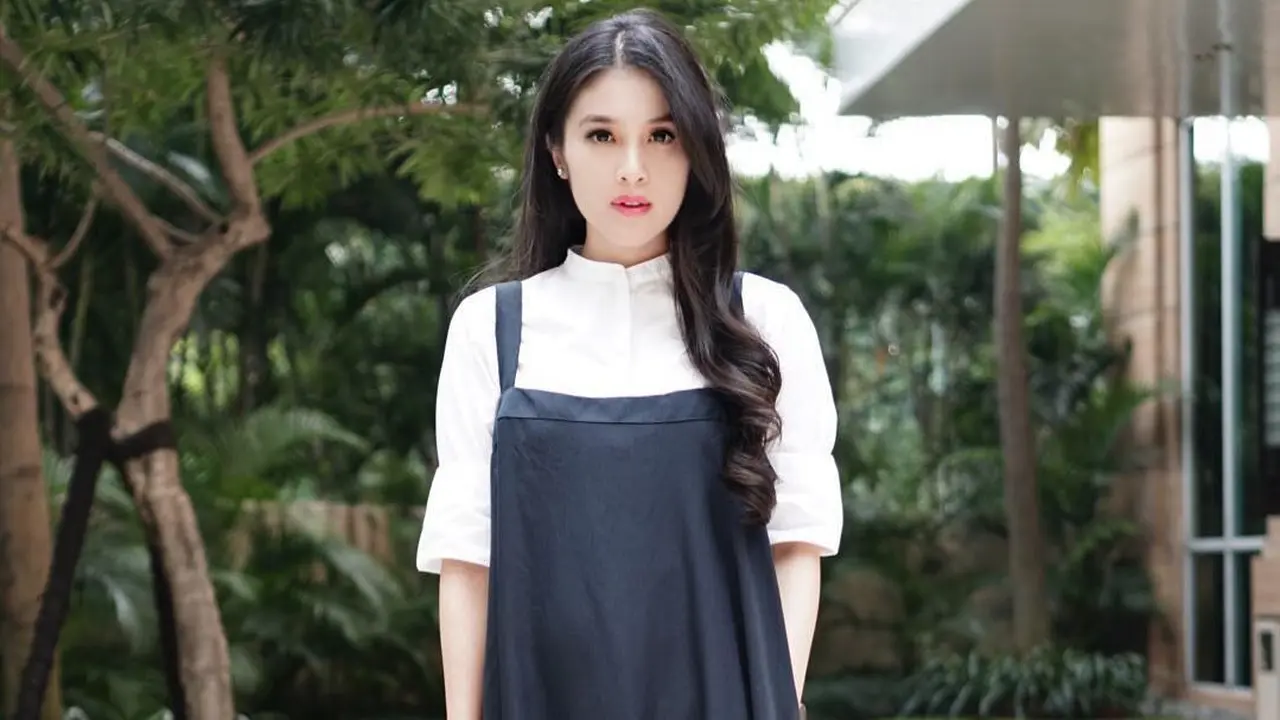 [Bintang] Sandra Dewi