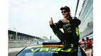 Valentino Rossi meraih gelar pelipur lara dengan menjadi juara reli mobil Monza keempat kalinya pada Minggu (29/11/2015). Sebelumnya, Rossi pernah menjadi juara pada tahun 2006, 2007 and 2012. 