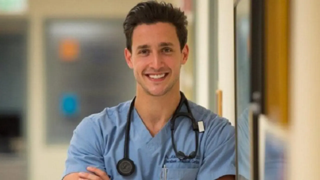 Siapa Dokter Mike yang Cari Jodoh di Instagram?