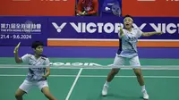 Ganda putri Indonesia, Apriyani Rahayu/Siti Fadia Silva Ramadhanti, saat bertanding pada 16 besar Hong Kong Open 2023 di Hong Kong Coliseum, Kowloon, Kamis (14/9/2023). (Bola.com/PBSI)