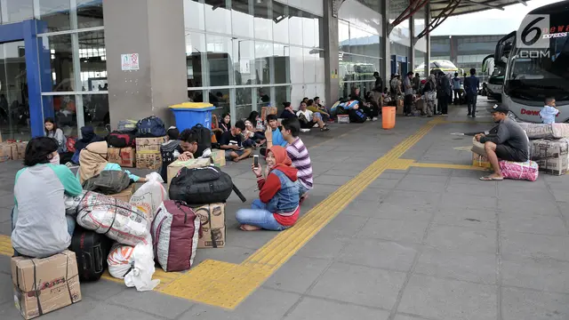 H-12 Idul Fitri, Pemudik Mulai Padati Terminal Pulo Gebang