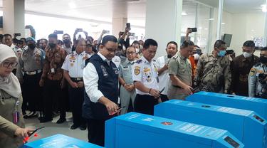 Gubernur DKI Jakarta Anies Baswedan meresmikan Terminal Penumpang Pelabuhan Muara Angke.