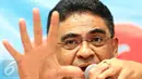 Ketua DPP PDIP Andreas Hugo Pareira menjadi pembicara pada diskusi 'Reshuffle Datang, Parpol Tegang' di Jakarta, Sabtu (7/11). Diskusi itu membahas isu perombakan kedua Kabinet Kerja dalam keterkaitannya dengan parpol. (Liputan6.com/Immanuel Antonius)