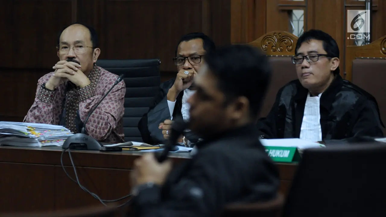 Mantan Pengacara Setya Novanto Dengarkan Kesaksian Stafnya