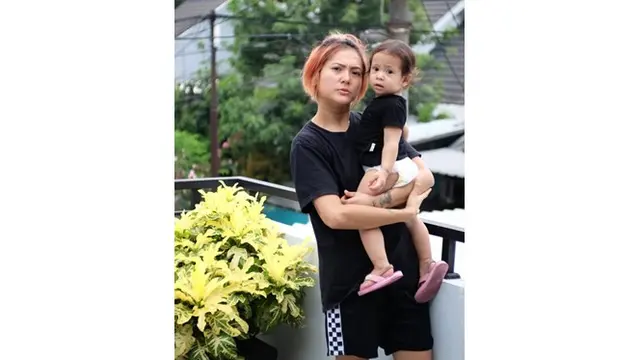 6 Transformasi Poppy Sovia Sebelum Vs Sesudah Turun Bobot 25 Kg, Kini Langsing
