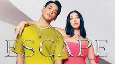 Afgan sempat menghebohkan netizen usai mengunggah poster untuk lagu terbarunya 'Escape'. Pasalnya, dalam unggahan tersebut, tampak dirinya bersanding dengan penyanyi sekaligus rapper, Jessi. (Liputan6.com/IG/@afgan__)