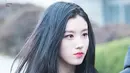 Sebelum mulai debutnya dengan PRISTIN pada 2016, Siyeon sempat menjadi trainee selama 9 tahun. (Foto: koreaboo.com)