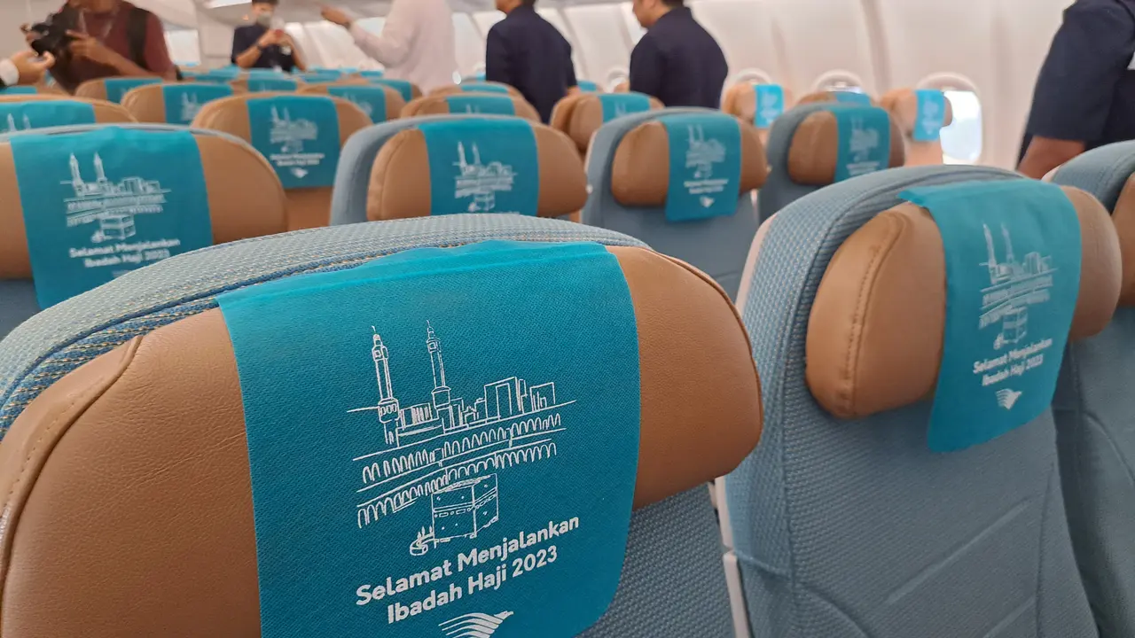 Potret Persiapan Maskapai Garuda Indonesia jelang Keberangkatan Jemaah Haji Indonesia.