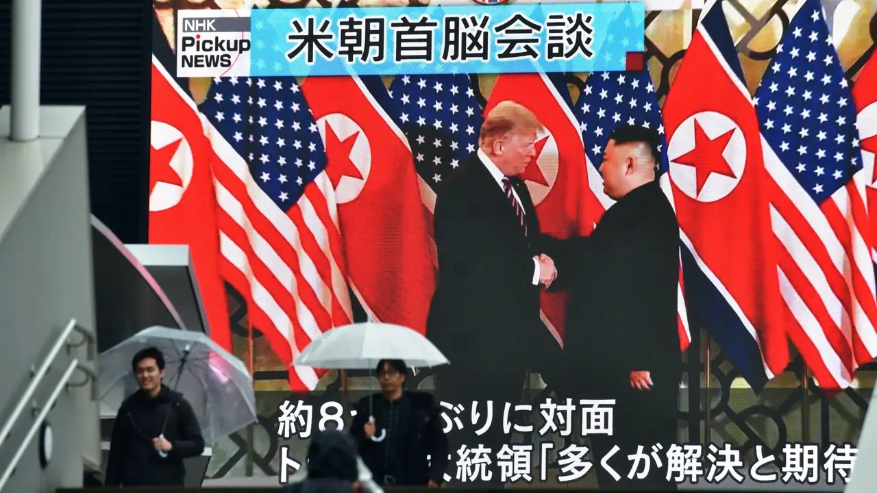 Antusiasme Warga Dunia Saksikan Pertemuan Trump-Kim Jong-un
