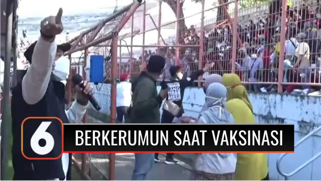 Warga Surabaya yang hendak vaksin di Stadion Gelora 10 November Tambaksari membludak. Antrean panjang terjadi hampir di setiap pintu masuk. Wali Kota Surabaya Eri Cahyadi pun geram, meminta warga tidak berkerumun.