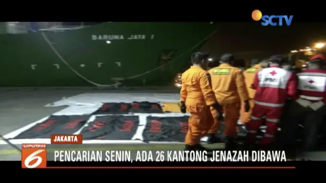 Pada Senin (5/11) malam, tim gabungan temukan 26 kantong jenazah berisi bagian tubuh korban Lion Air.