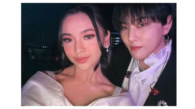 8 Momen Kedekatan Lyodra dan DK iKon di Atas Panggung Ini Bikin Fans Baper