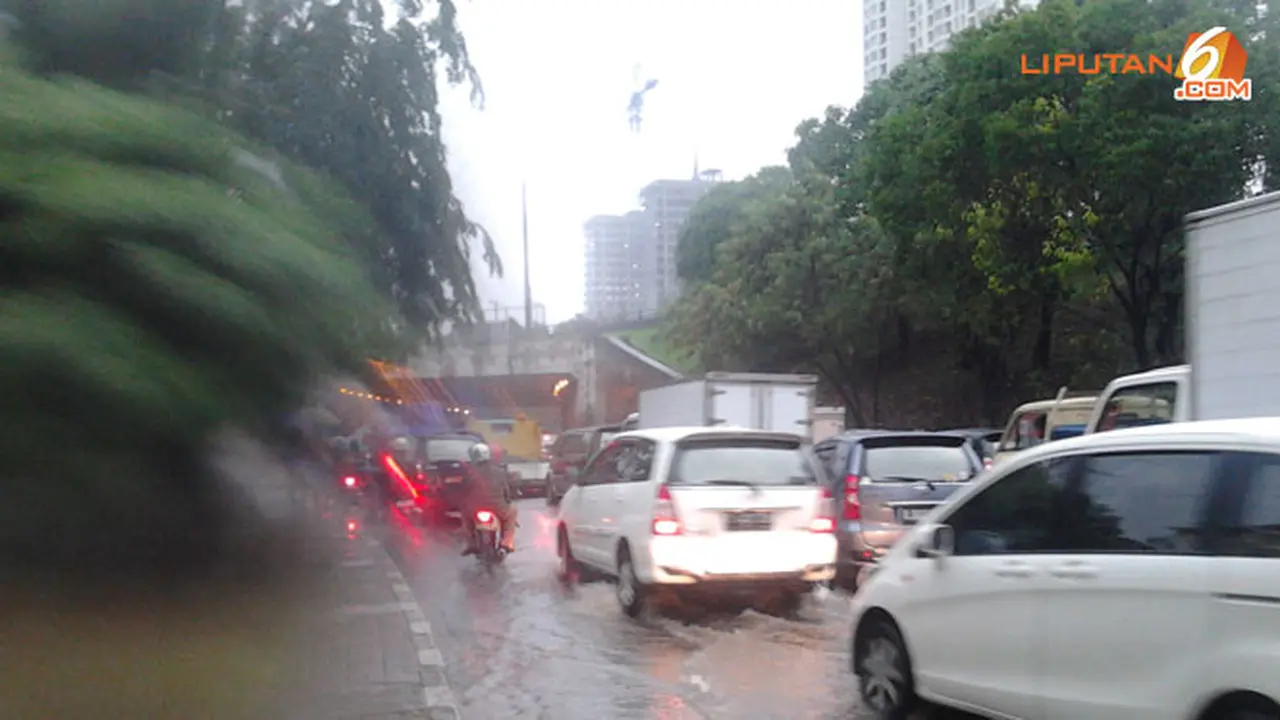 banjir-jakarta-130421b.jpg