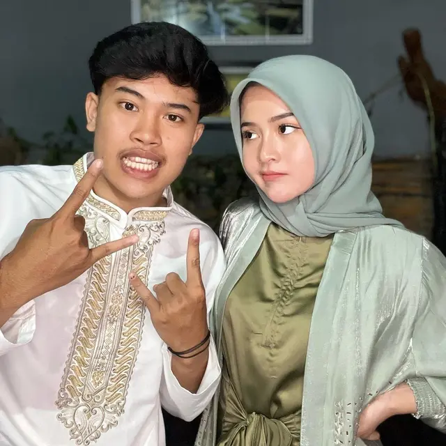Dikabarkan Telah Resmi Menikah, Ini 6 Potret Bella Bonita di Malam Pengajian