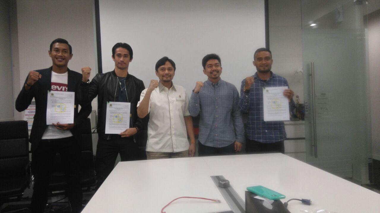 Barito Putera memperpanjang kontrak tiga pemain Timnas Indonesia, yakni Rizky Pora, Hansamu Yama, dan Gavin Kwan. (Liputan6.com/Cakrayuri Nuralam)