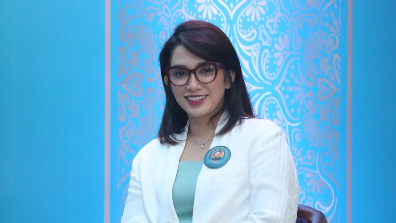 [Fimela] Ussy Sulistiawaty