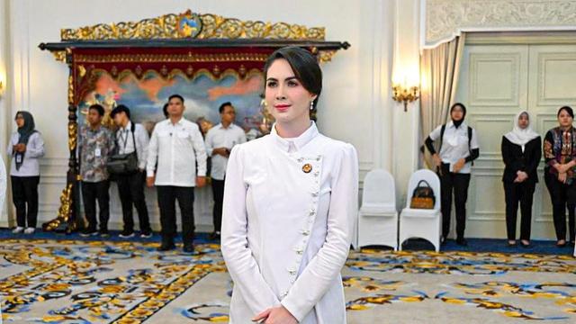 6 Potret Arumi Bachsin Dilantik Sebagai Ketua Dekranasda, Terhormat Kemballi Emban Amanah