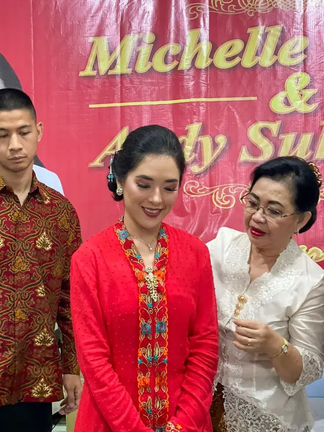 Acara Lamaran dan sangjit Michelle Wanda - Andy Sukandar (Foto: Instagram/@michellewanda)