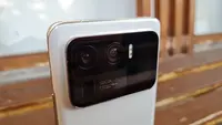Penampakan Xiaomi Mi 11 Ultra (Liputan6.com/Agustinus M. Damar)
