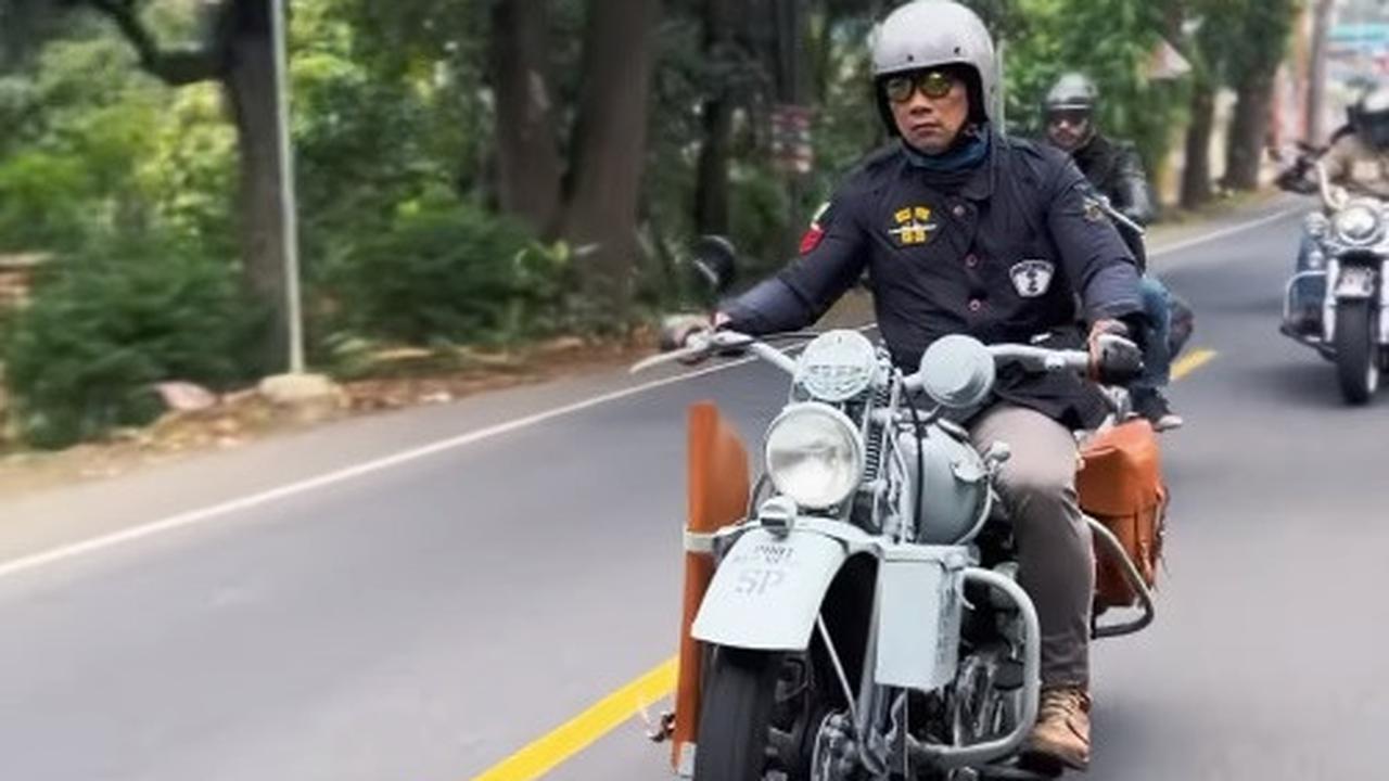 Me Time ala Ridwan Kamil Usai Urus Keperluan Keluarga, Potong Rambut hingga Motoran