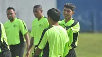 Kapten Arema FC, Hendro Siswanto. (Bola.com/Iwan Setiawan)