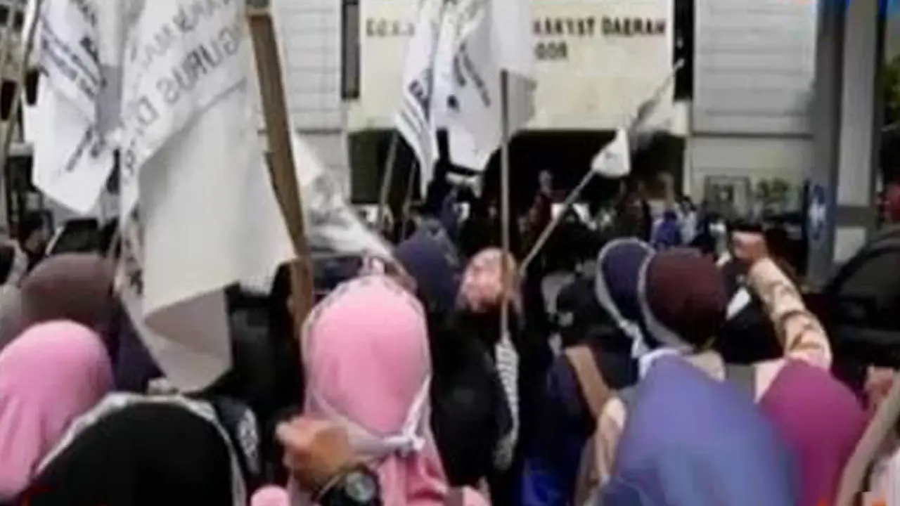 Segmen 4: Massa Demo DPRD Bogor hingga Siswa Seberangi Sungai