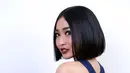 Rinni Wulandari pun sengaja memotong rambutnya untuk memperkenalkan dirinya yang baru seiring perubahan musik pada albumnya. (Fathan Rangkuti/Bintang.com)