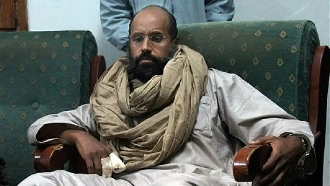 Putra diktator Moammar Khadafi, Saif al-Islam, mencalonkan diri jadi presiden. (AP/ Ammar El-Darwish)