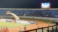 Duel Persib Bandung Vs Kalteng Putra di Stadion Si Jalak Harupat, Soreang, Selasa (16/7/2019), sepi penonton. (Bola.com/Erwin Snaz)