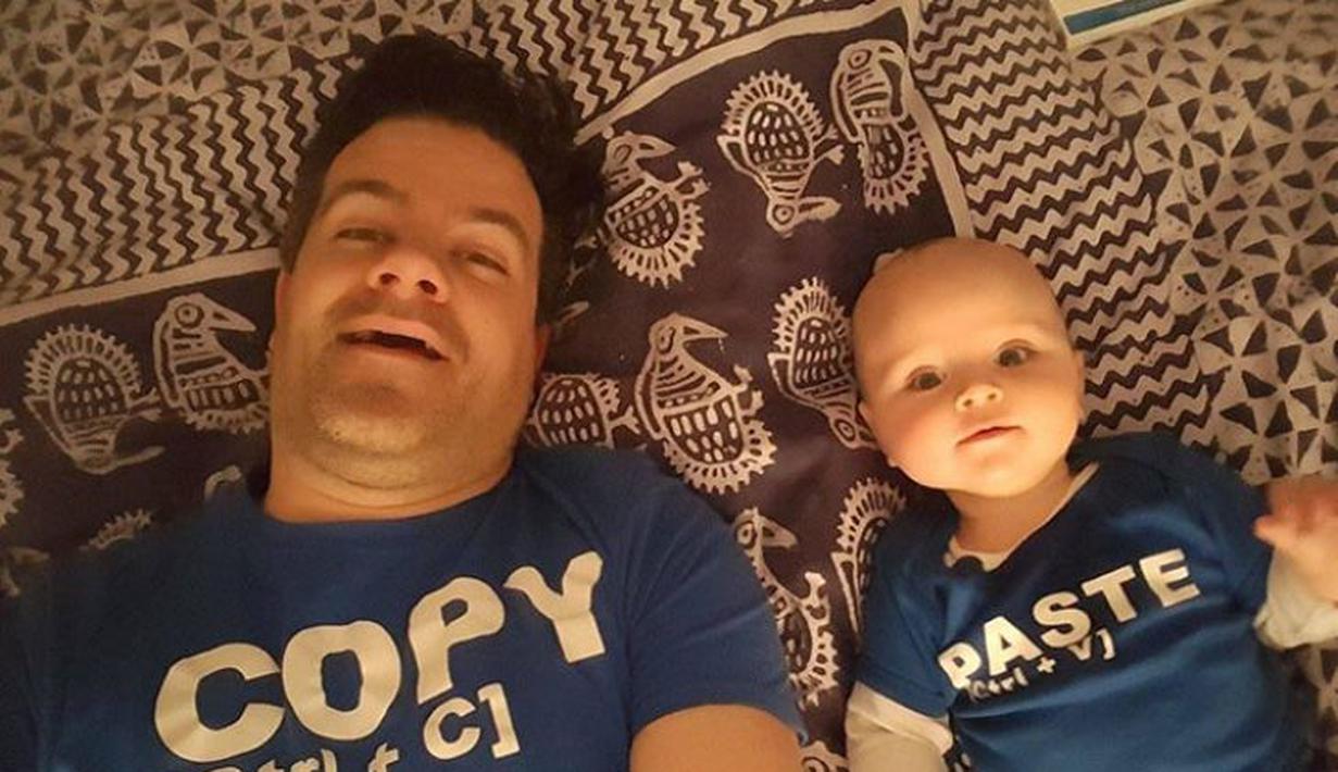 10 Inspirasi Kaos  Couple  Anak  dan  Orang Tua yang Keren 