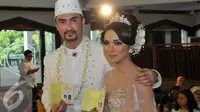 Reza Pahlevi resmi menikahi Ika Tqla. [Foto: Faisal R. Syam/Liputan6.com]