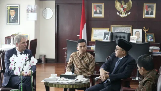 Zulfikli Hasan dan Duta Besar Belanda