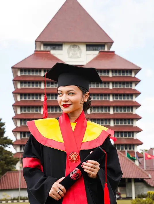 [Instagram/oktarina28]